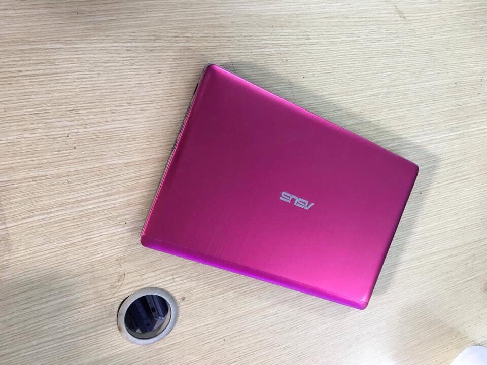Laptop Asus X202 hồng thời trang